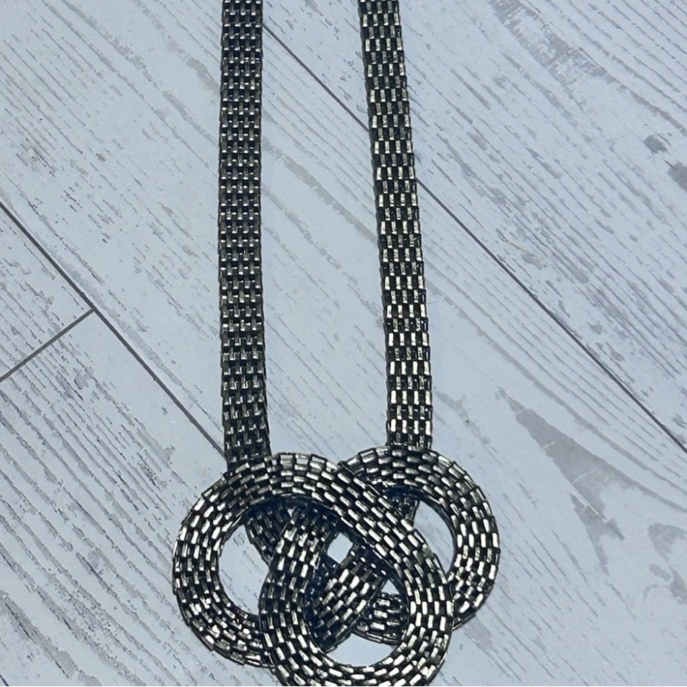 Elegant Silver Necklace